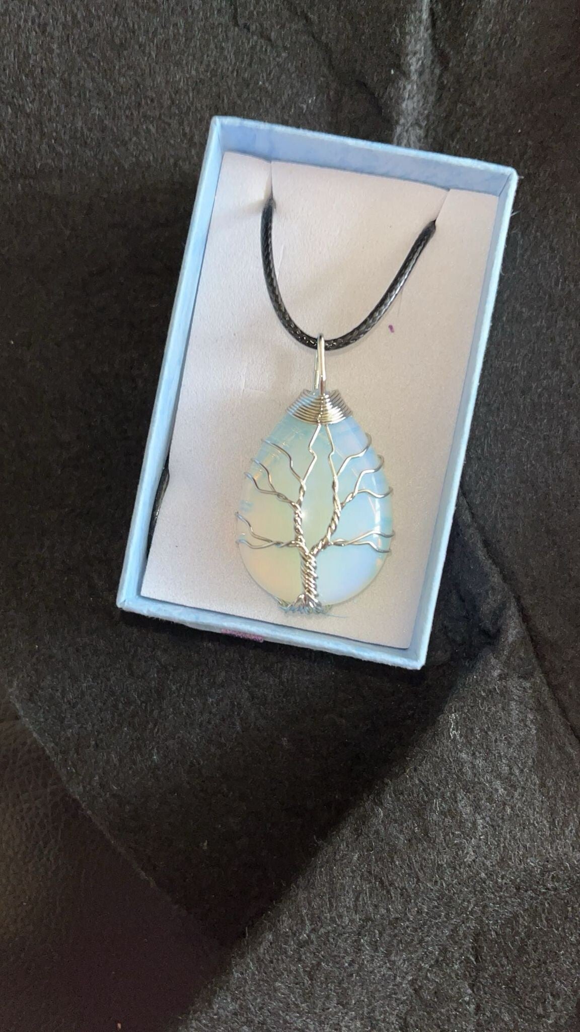 🌳 Collier Arbre de Vie Bleu Pastel & Doré – Harmonie et Douceur