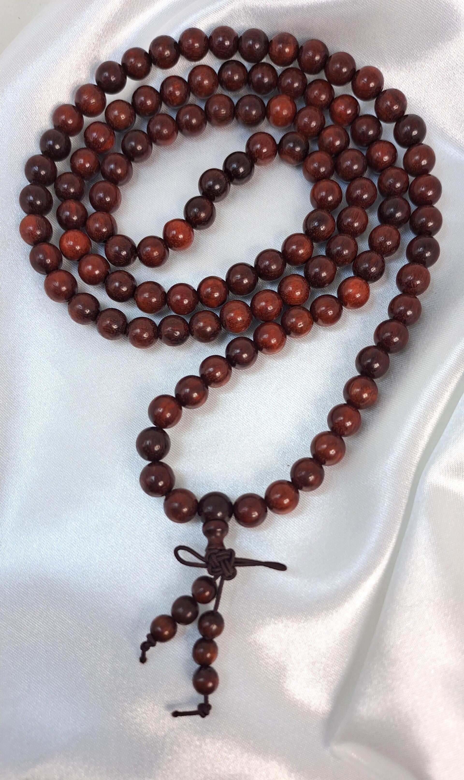 Mala tibétain en bois de santal 108 perles