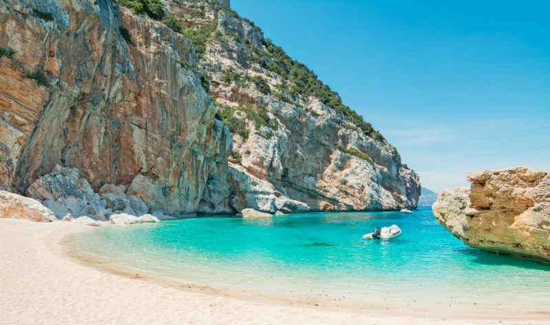 Cala Mariolu, Baunei - Vista dalla spiaggia