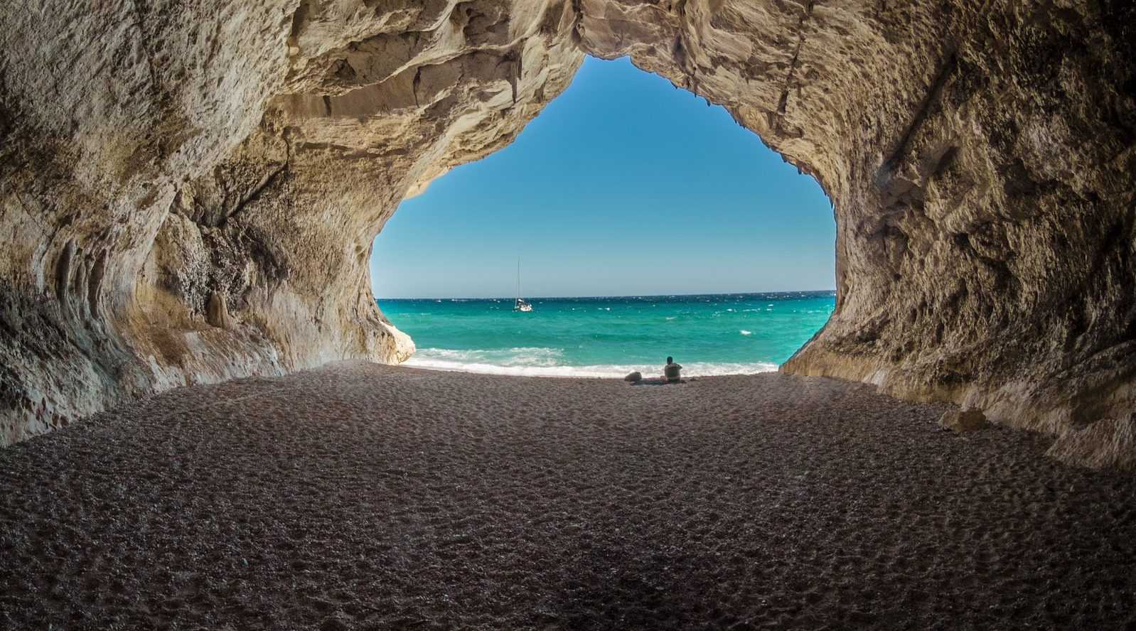 Cala Luna - Vista dalla Grotta