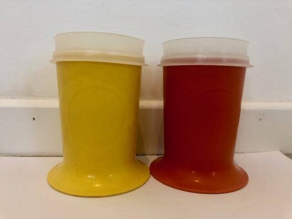 Drinkbekers kinderen met bloem