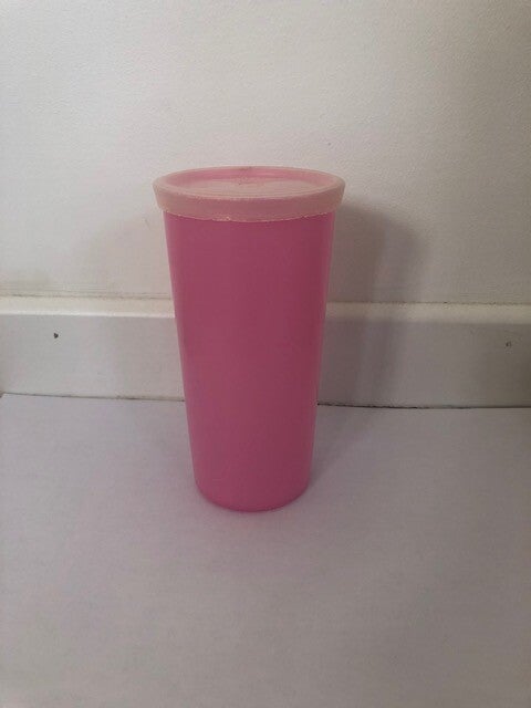 Pastelkleurige beker