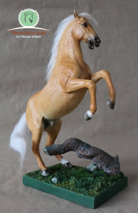 Résine JXK Studio - Rearing Stallion 037B