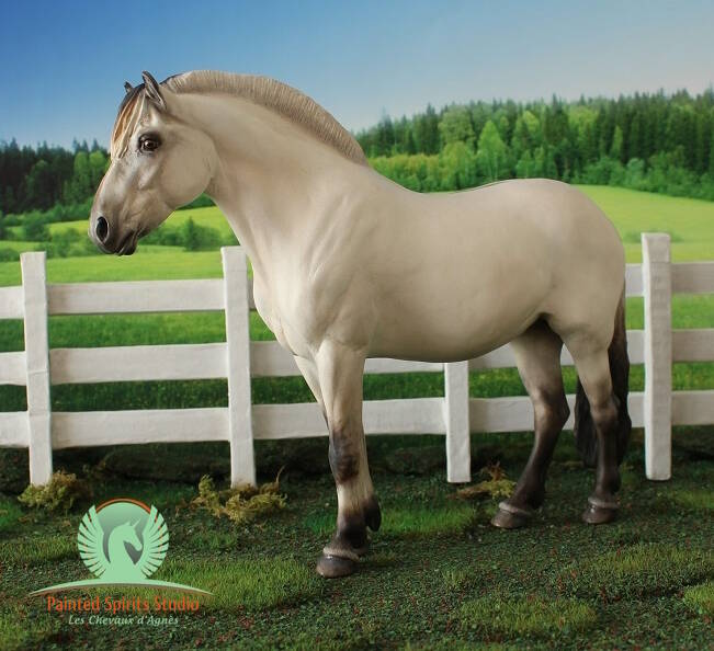 Heidi - Résine Hermine