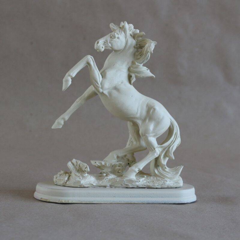 Résine Mustang cabré - 10€