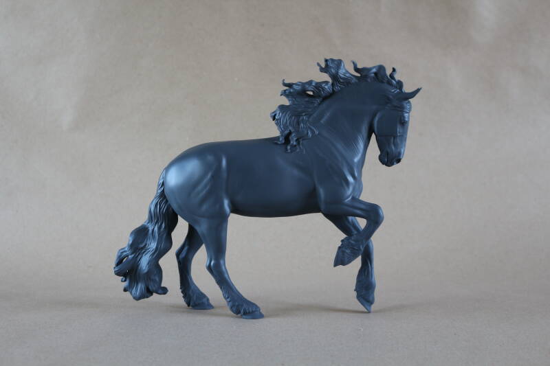 Friesian Mare Galloping  - 3D Print Résine préparée et sous-couchée 132€