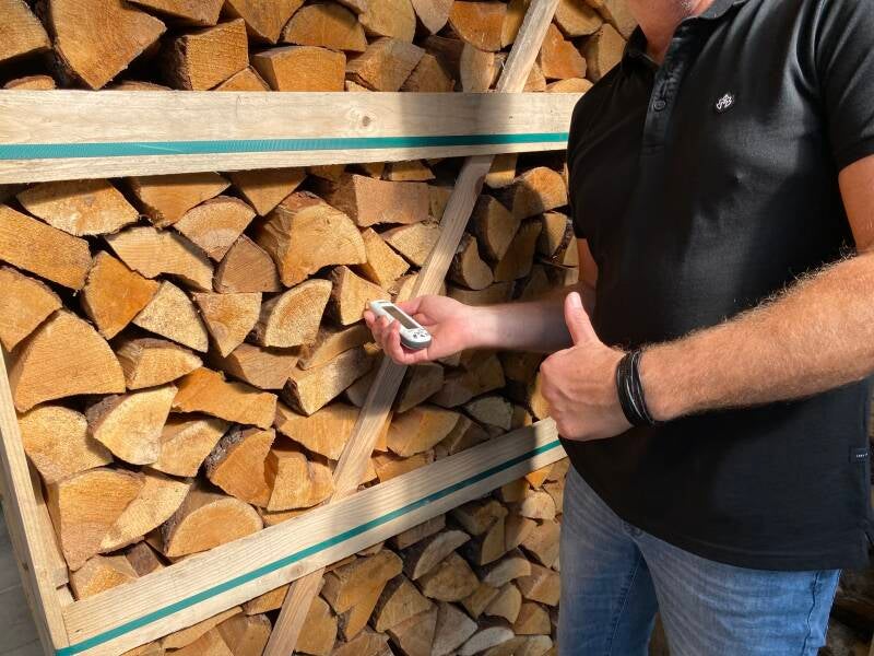 Haardhout ovengedroogd kachelhout stookhout kachel Haardhout bestellen Open haard brandhout Houtkachel brandstof Duurzaam haardhout Brandhout levering Haardhout voor de winter Kwaliteitsvolle houtblokken Sfeervolle haardavonden Hout voor warmte