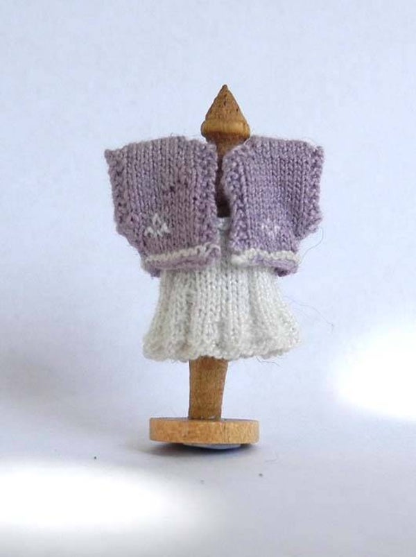 Witte rok en lila vest - Sorry, only in Dutch