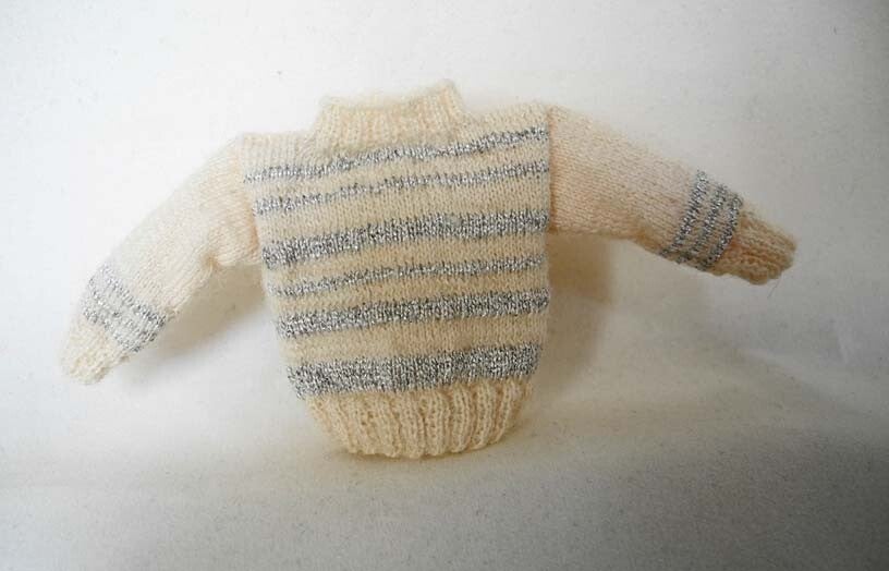 Witte damestrui met zilver - White ladies jumper with silver