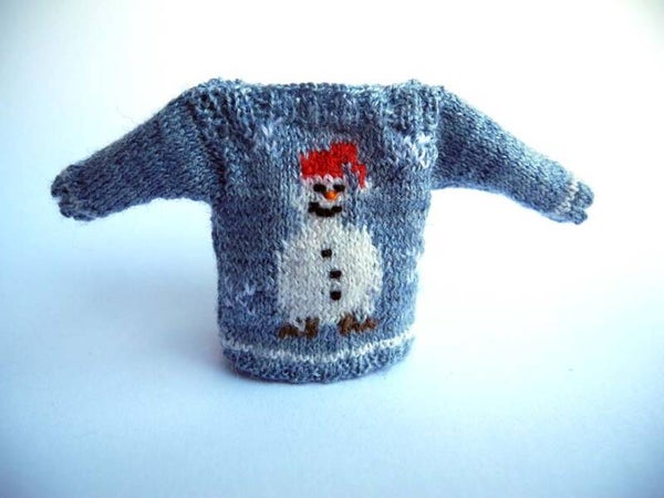 Lichtgrijze trui met sneeuwpop - Pale grey jumper with snowman