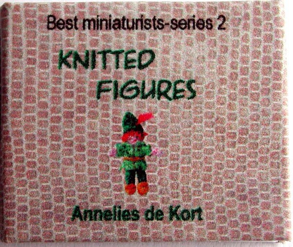 This book is in english - Knitted figures-Annelies de Kort