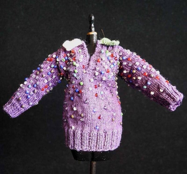 Lange paarse trui met kraaltjes - Long purple jumper with beads
