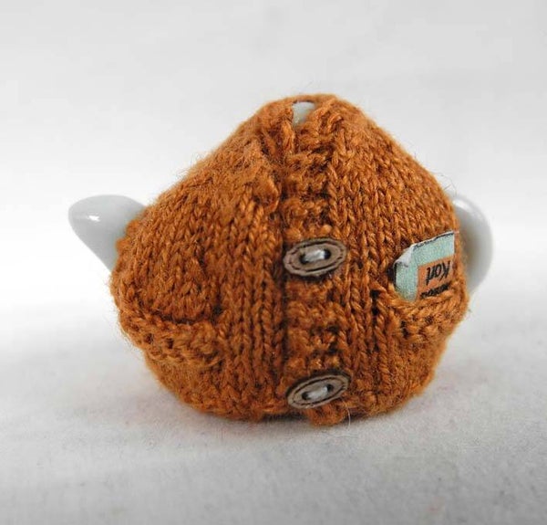 Theemuts vest, cognac - Tea cosy cardigan cognac