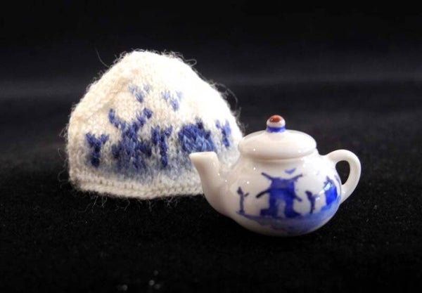 Theepot en theemuts Delft blauw - Teapot and tea cosy Delft blue