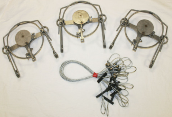 MCL LOT DE 3 PIEGES A LACET MCL + 10 LACETS