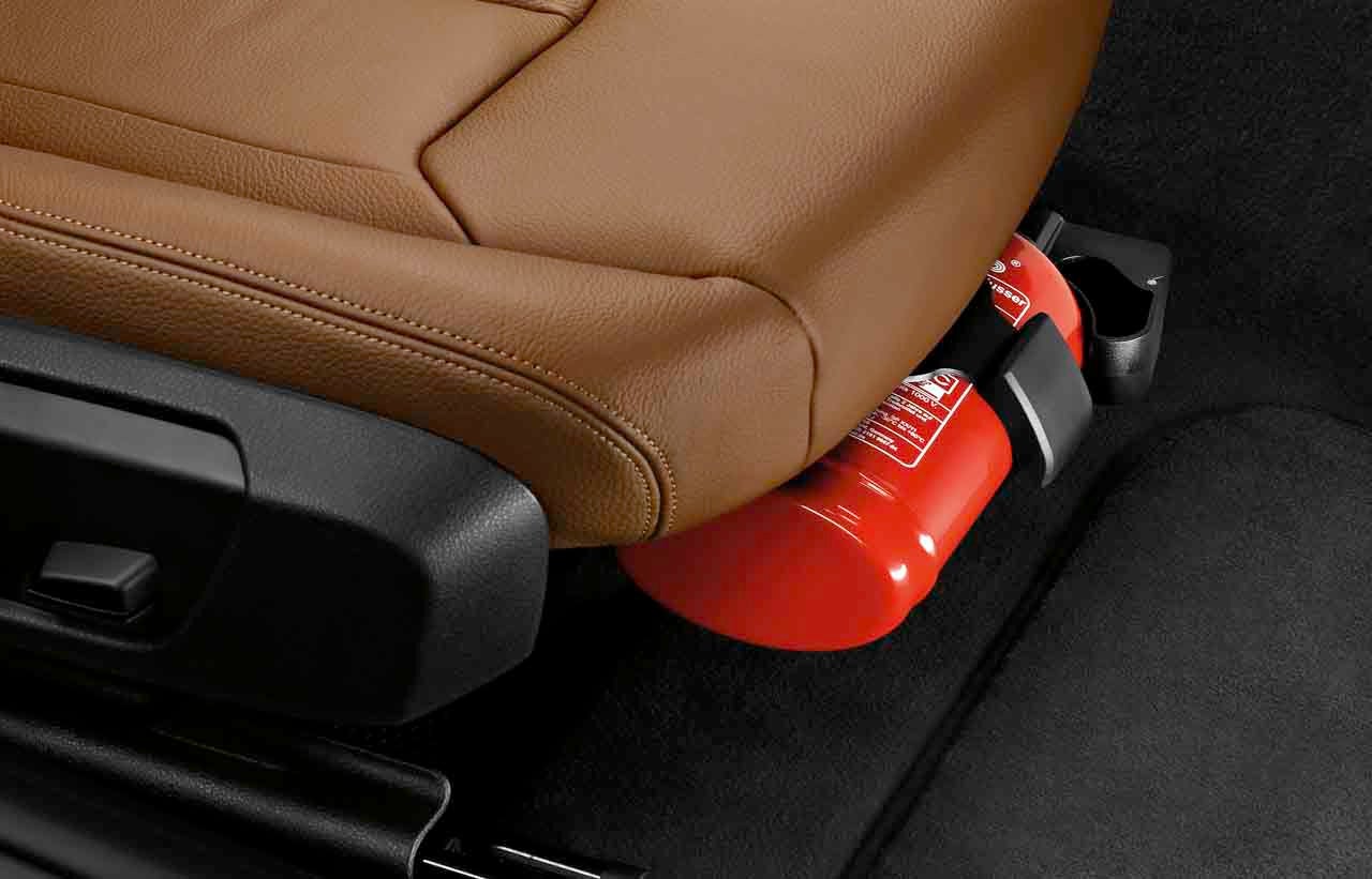 autovakantie-verbandtrommel-brandblusser