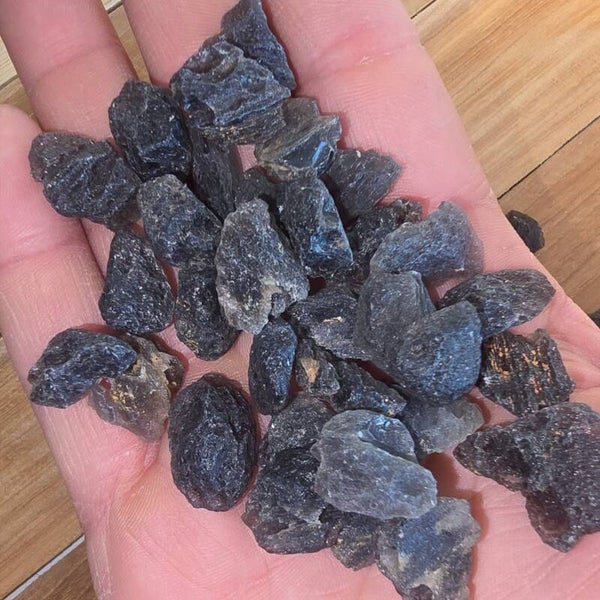 Agni Magnitiet Chips (Obsidiaan / pseudo-tektiet)
