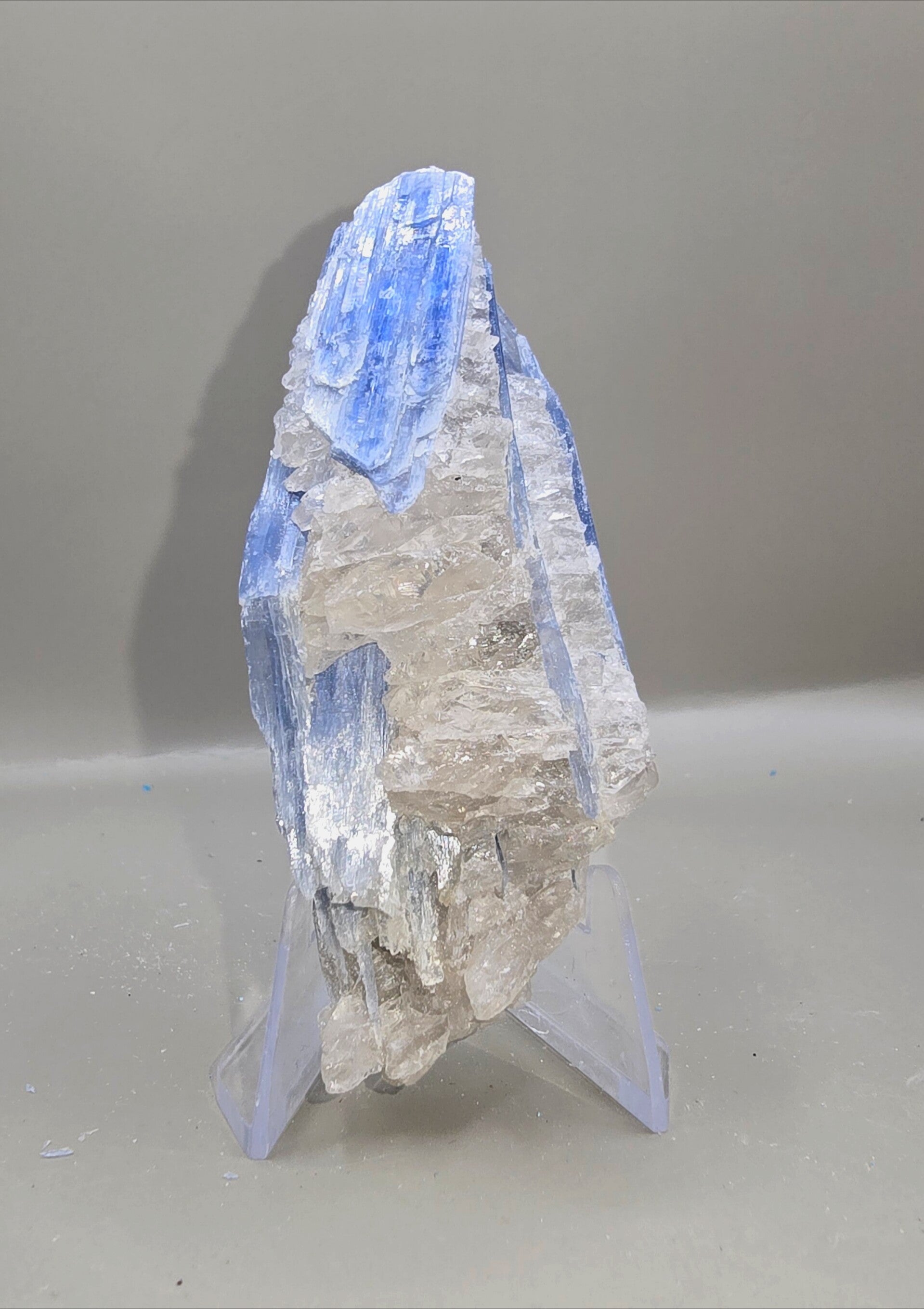 Blauwe Kyaniet met kwarts #1