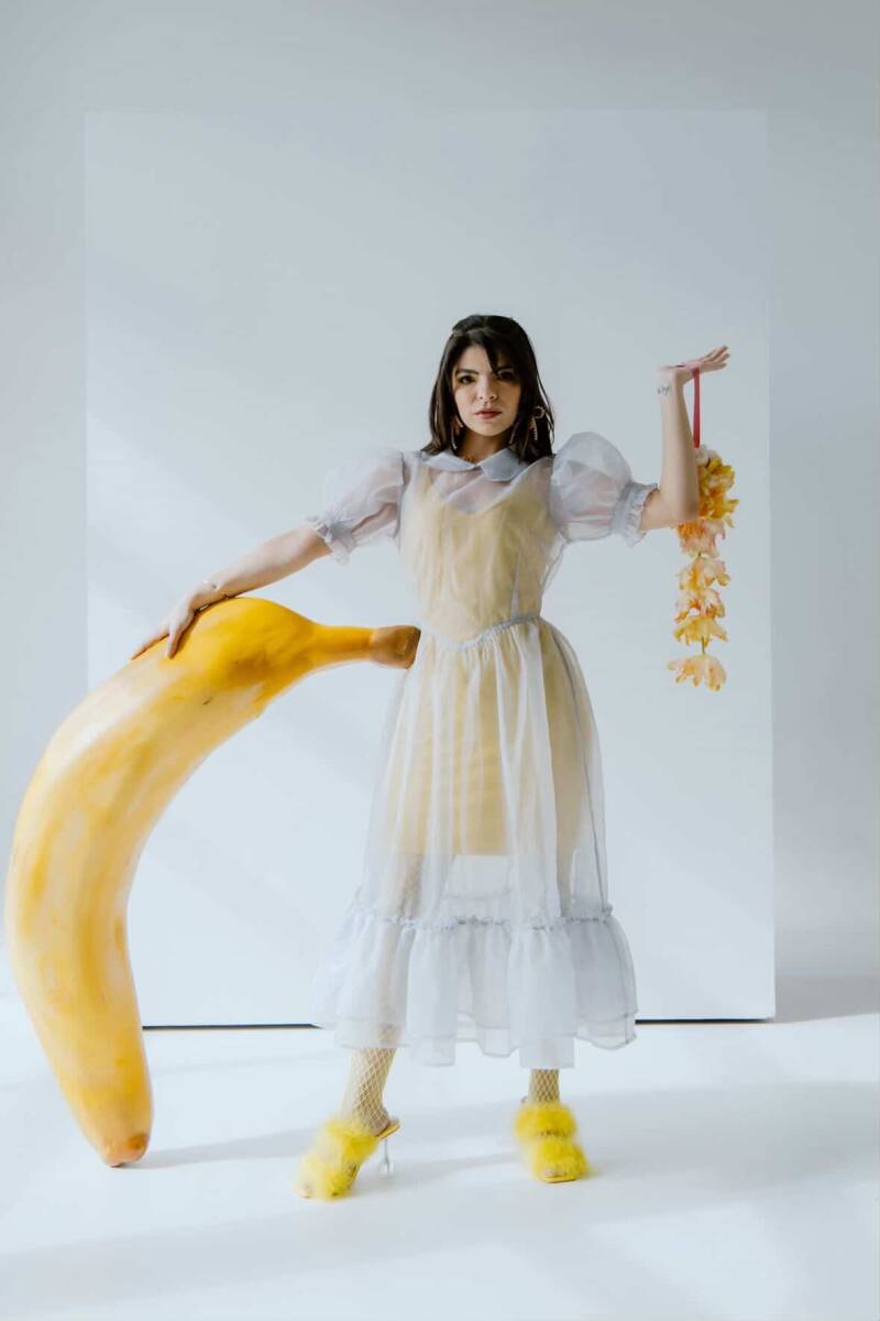 yellow-sunshine-bumblebee-vibes-hair-and-makeup-jessicahairandmakeupartistry-denver-creative-photoshoot-hair-and-makeup-photoshoot-denver-realm-standard-4q4ca3.jpg