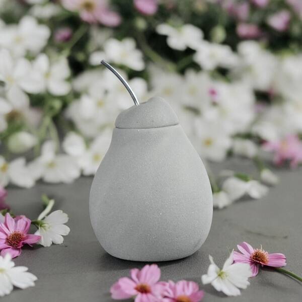 LA POIRE