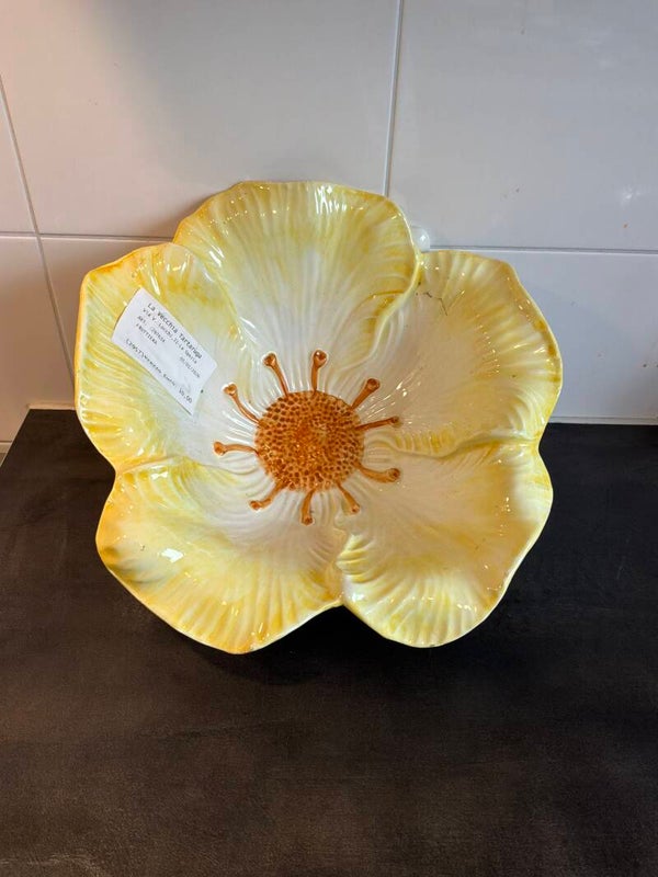 Vintage Italiaanse fruitschaal – bloemvorm