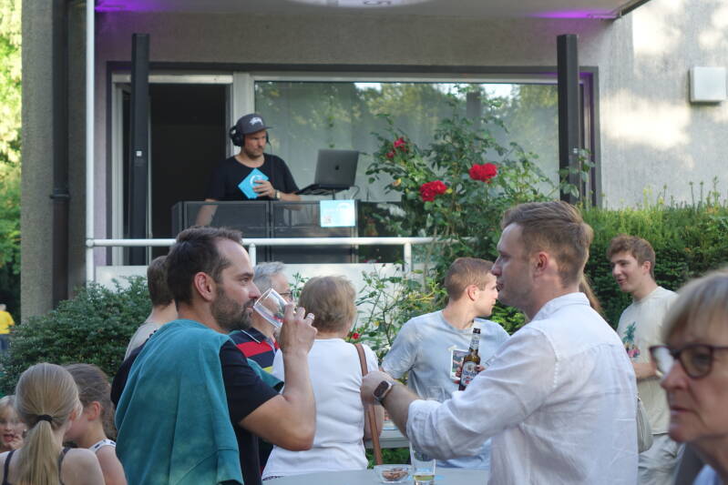 DJ Sound-Bude erfüllt Musikwünsche