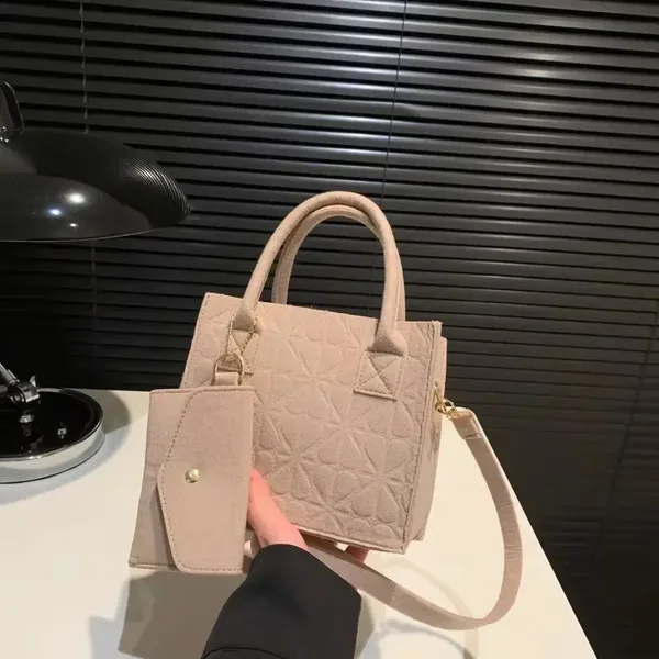 Nouvelle texture sac femmes mode feutre amour sac à main décontracté style étranger sac à bandoulière
