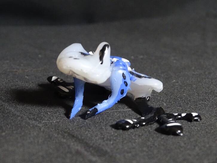 Josi Saefkow, Figur, Heißkleber, Skulptur, Tier, Frosch, 