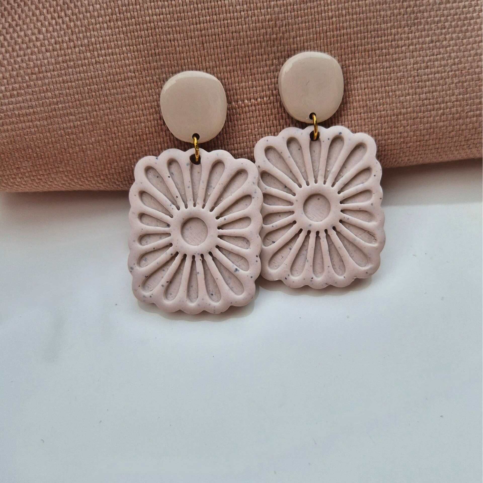 Stamp | stekers | Creme