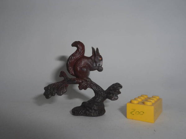 VEB Plaho rotes Eichhörnchen    red squirrel