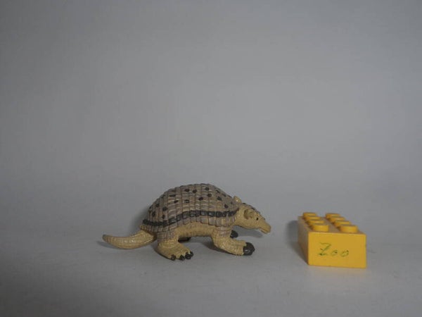 Safari Ltd  Riesengürteltier  Gürteltier    Giant Armadillo