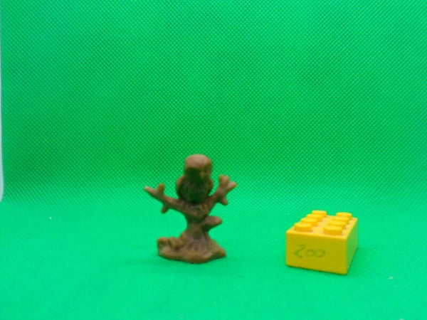 Elastolin Rohling  Waldkauz  Tawny owl  Strix aluco  cárabo común  Chouette hulotte  Серая неясыть  西灰林鸮