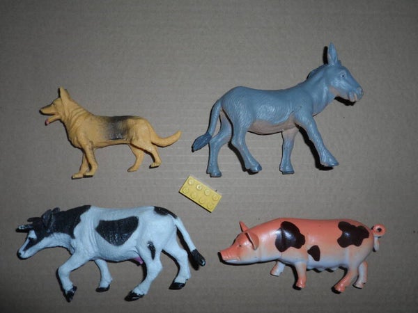 4 größere Farmtiere farm animals Bauernhoftiere