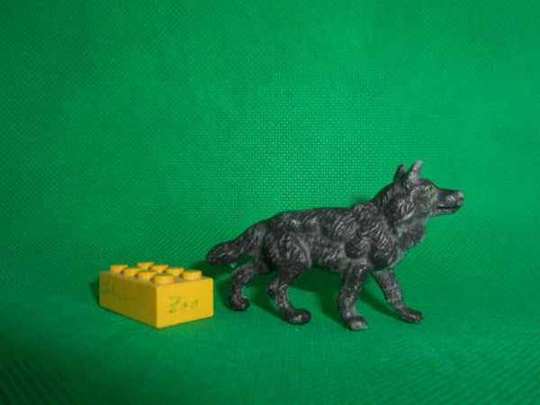 VEB Plaho   Wolf  Grauwolf      grey wolf  Canis lupus  Loup  lobo gris