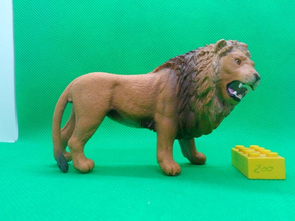 Schleich 14726   Löwe brüllend lion roaring Panthera leo Лев león 狮
