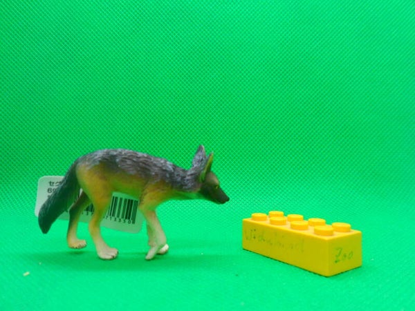 Eikoh Miniaturplanet Schabrackenschakal   Lupulella mesomelas   Black-backed jackal   Чепрачный шакал   Chacal à chabraque   chacal de lomo negro