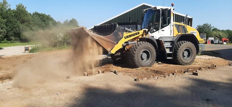 De oude straat gaat eruit