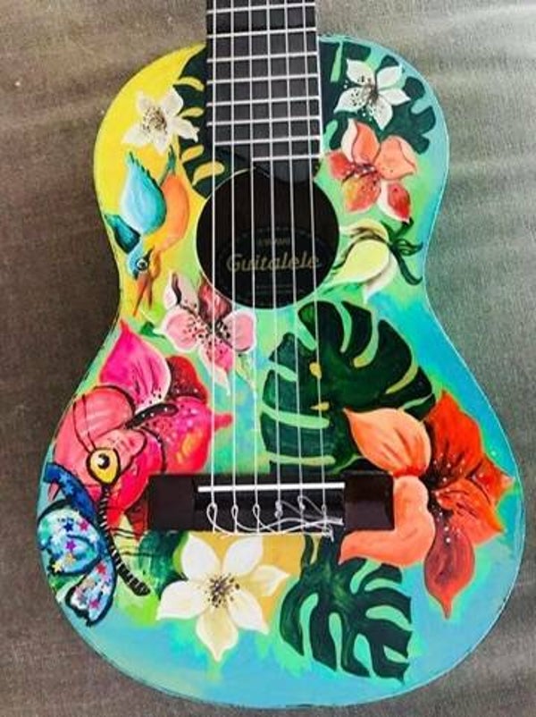 Guitalele - muziek-instrument beschilderen