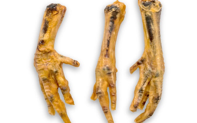 gedroogde kippenpootjes