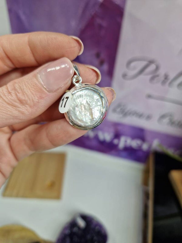 Collier en perles d'eau douce naturelle