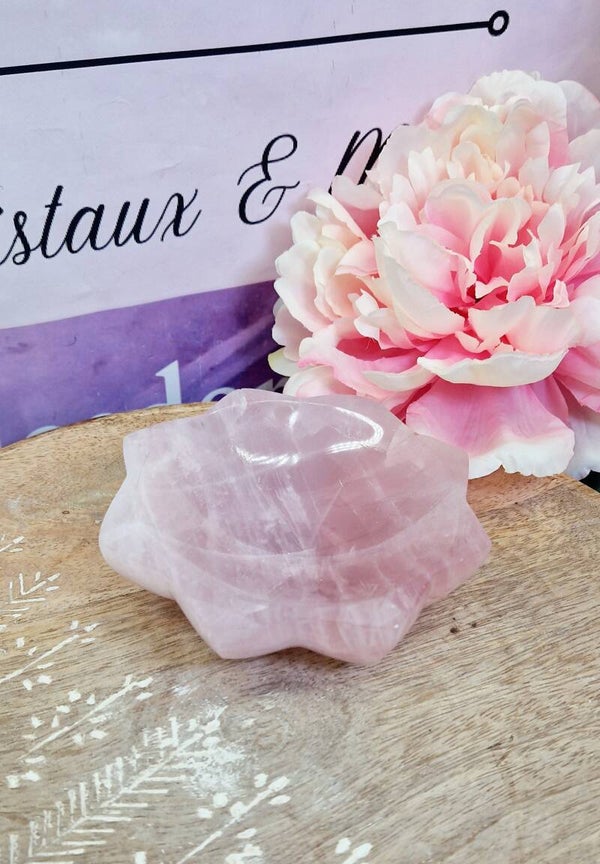 Coupelle en quartz rose fleur