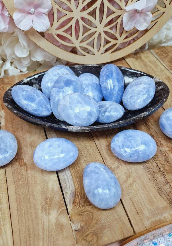 Galet Calcite bleue