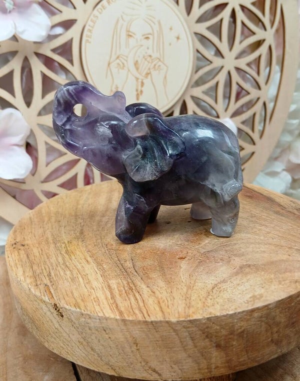 Éléphant en Améthyste 173