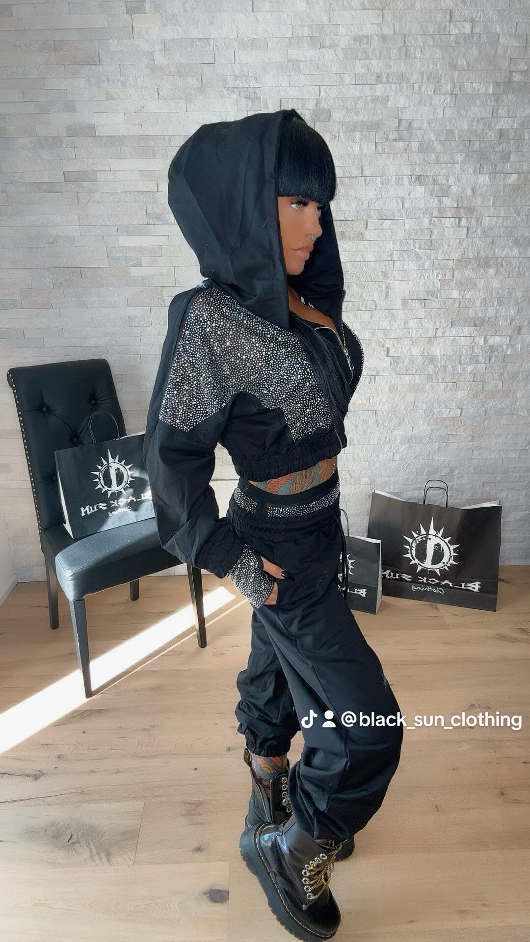 COORDINATO TUTA DIAMANTATO nero