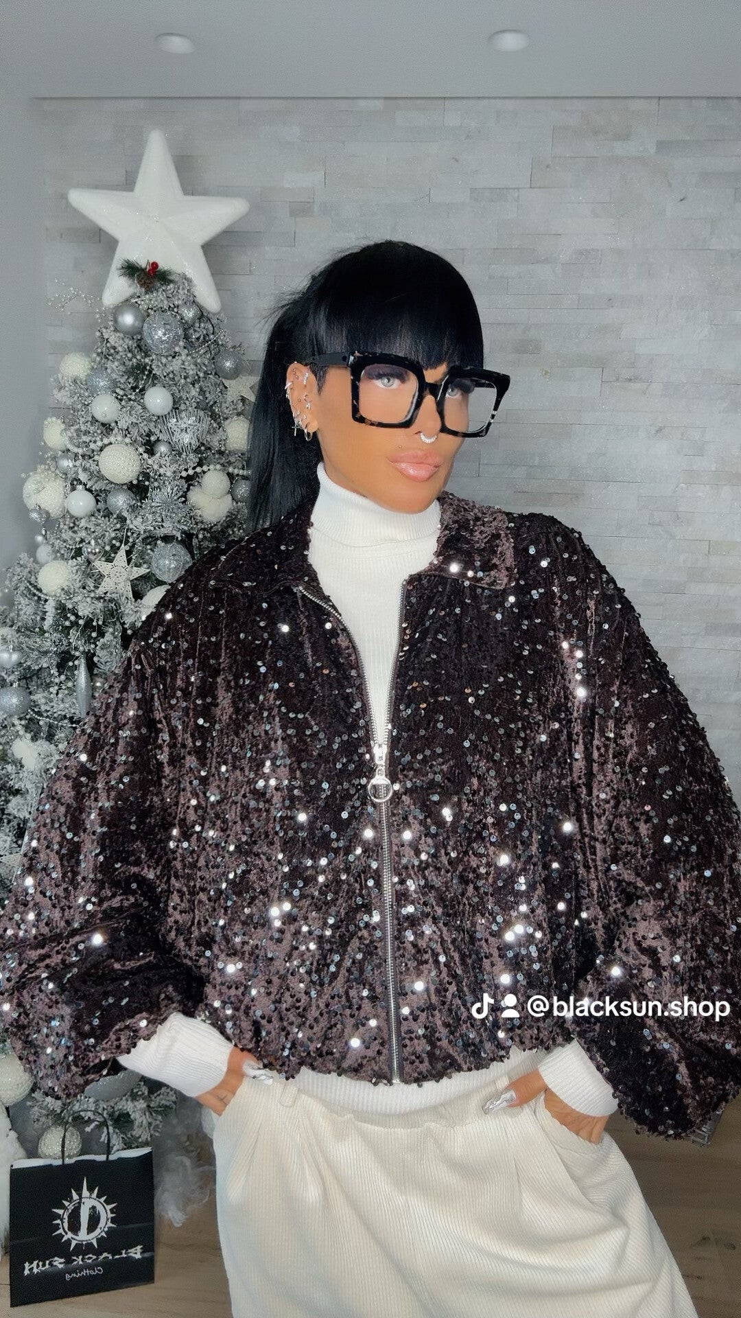 FELPA VIP PAILLETTES choco