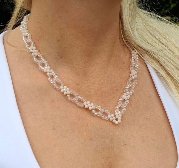 Crystal Light – Elegance in Mother-of-Pearl