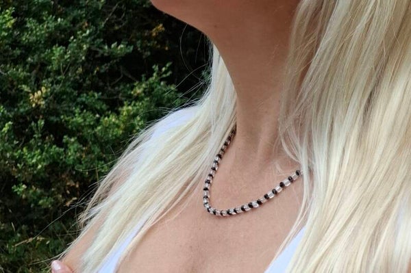 ✨ Ebony – Delicate Glass Bead Necklace in Black & Crystal | Crystal Harmony Collection