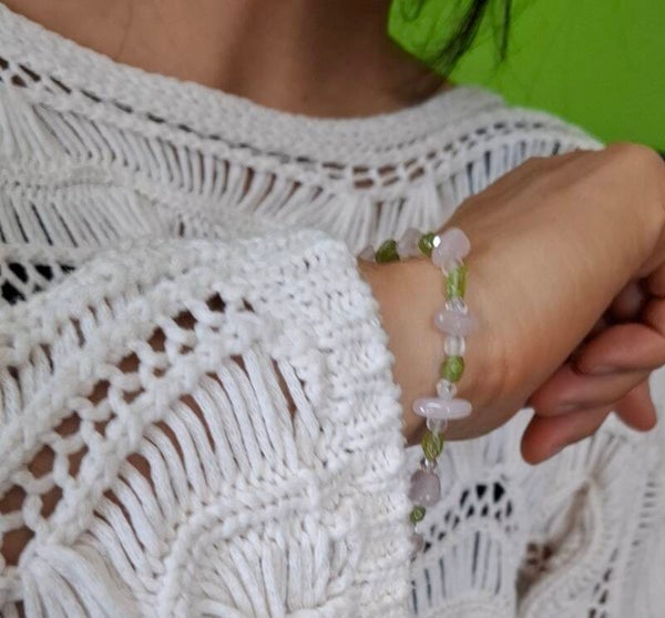 Bracelet Soul’s Blossom – Rose Quartz & Peridot, handmade gemstone jewelry