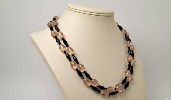 💎 Amber Noir – Rose-Colored Glass Bead Necklace with Character