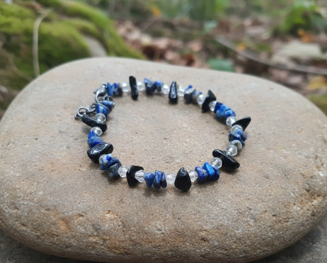 Blue Eclipse – Gemstone Bracelet with Lapis Lazuli, Onyx & Crystal Beads